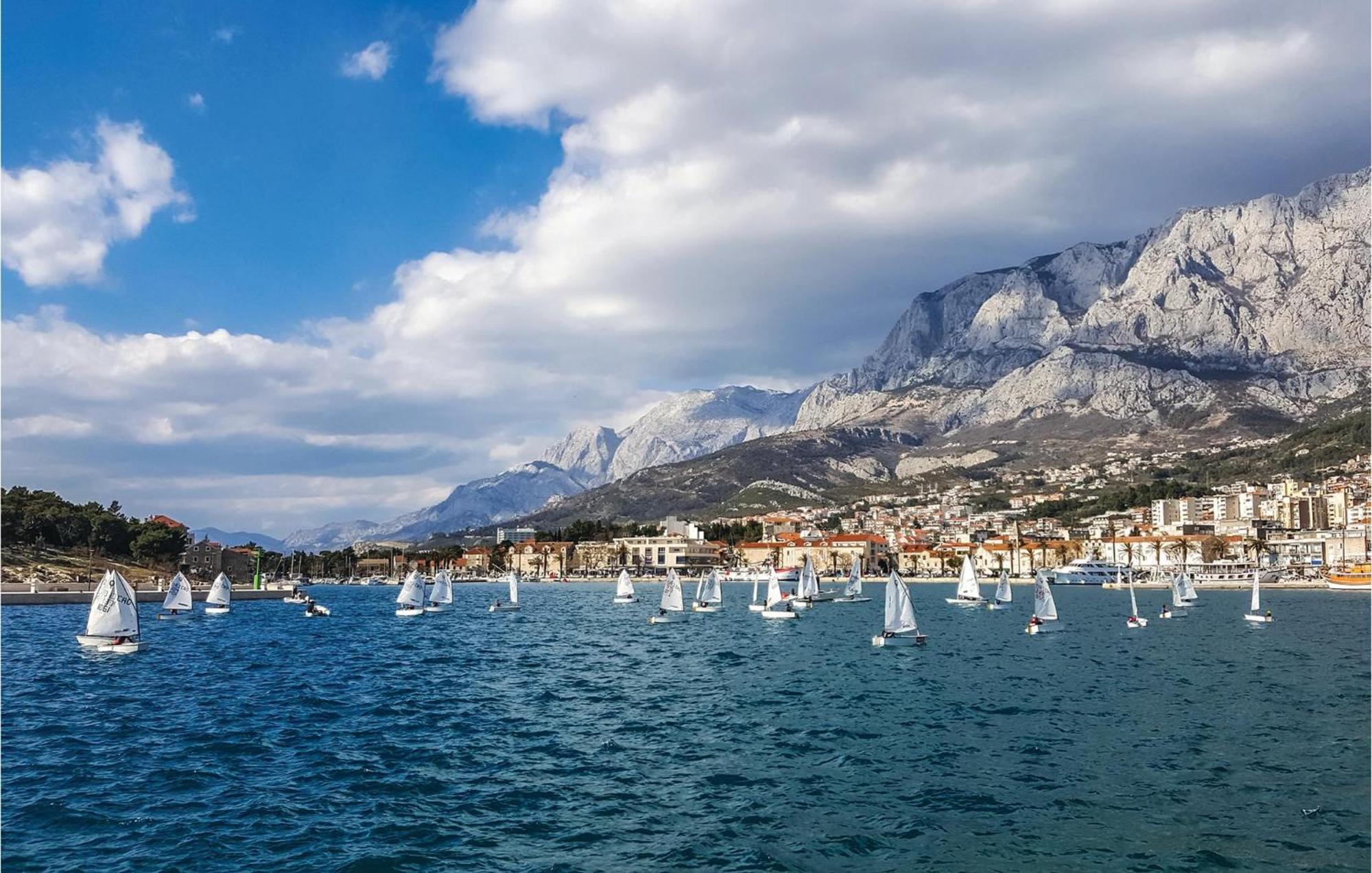 Stunning Apartment In Makarska With Kitchen Exteriér fotografie